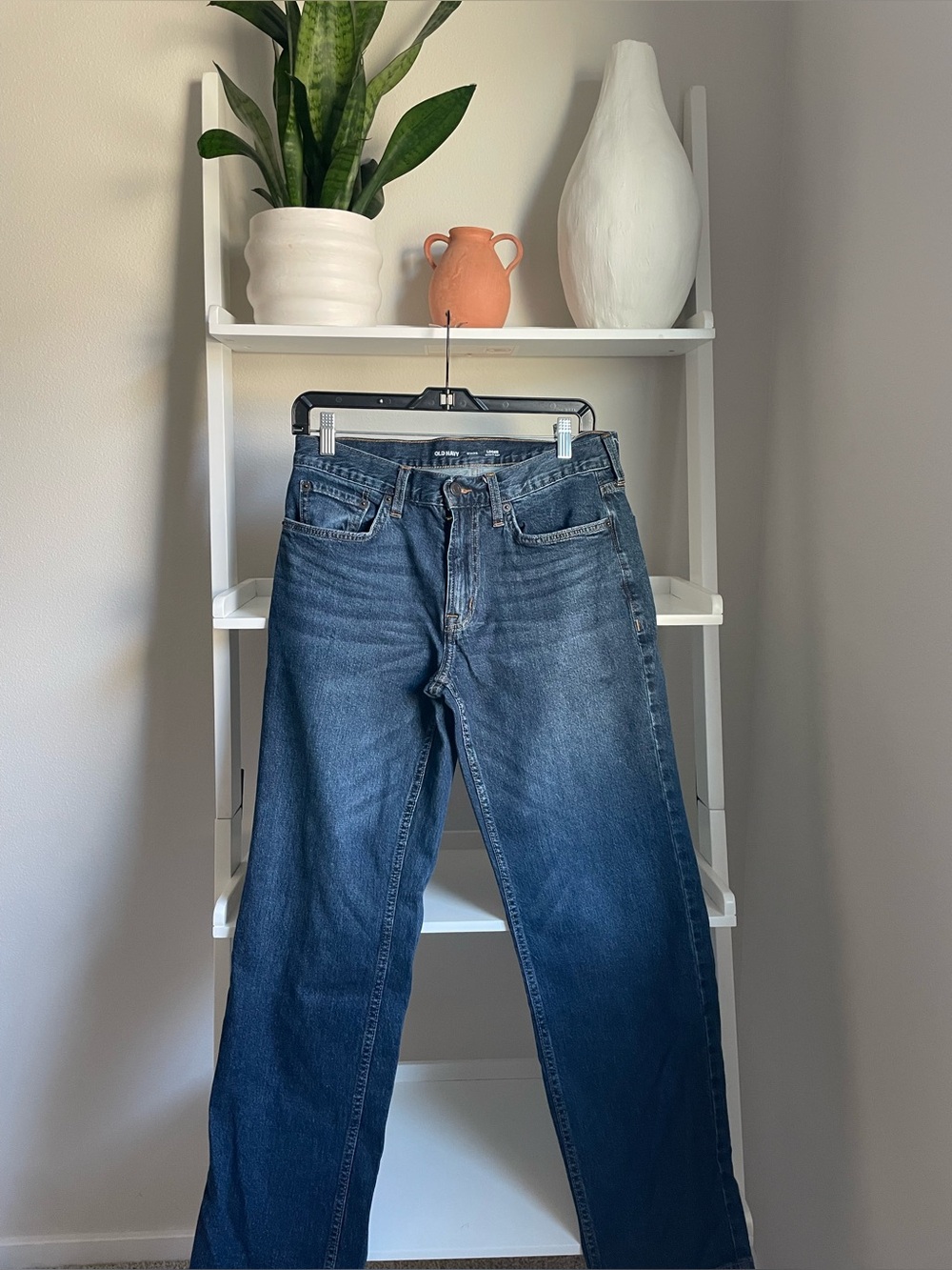 Old Navy Straight-Leg Jeans in Dark Blue Wash
